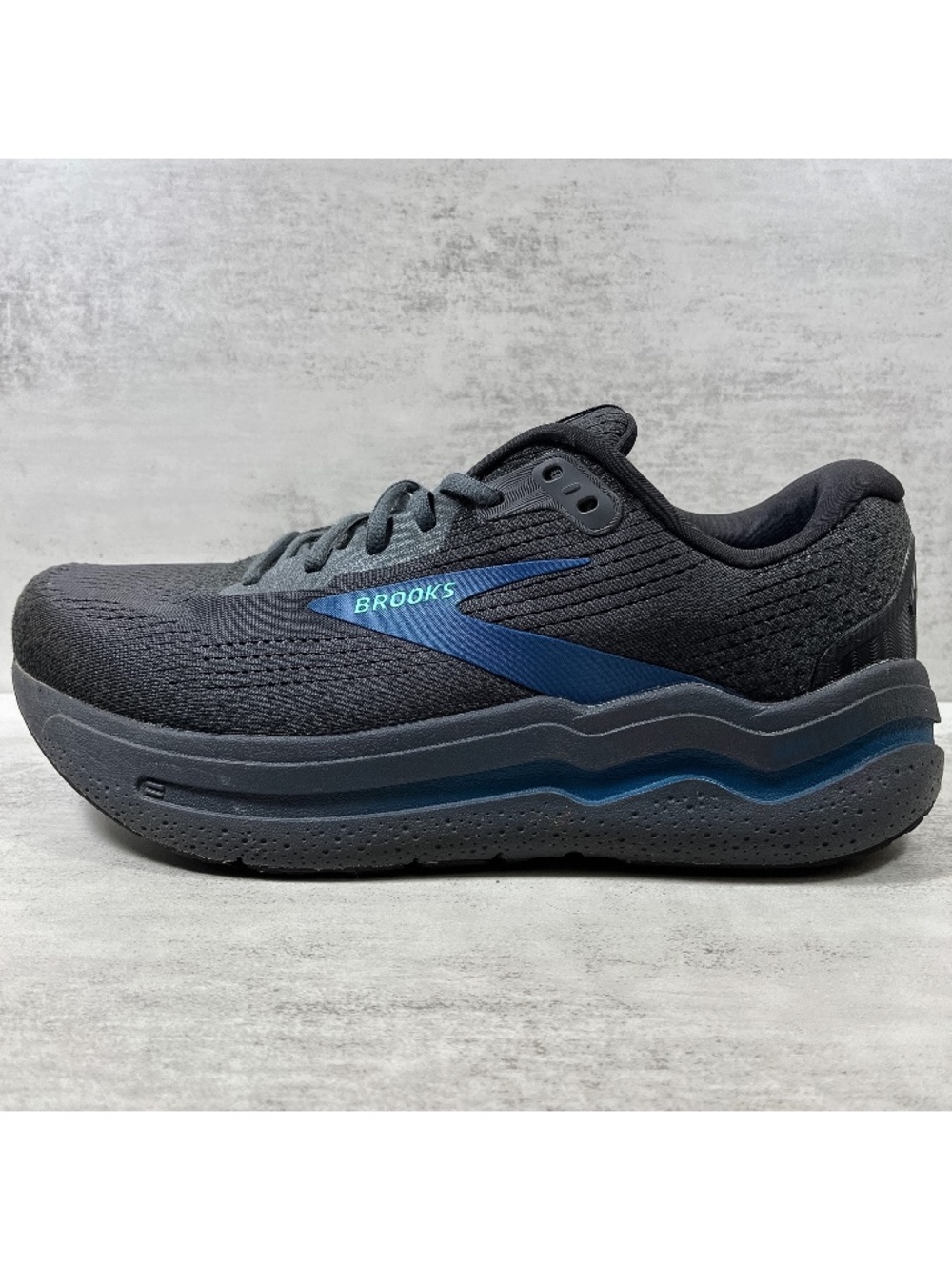 Brooks Ghost Max 2 Running Shoes - Men's Size 11 4E Extra Wide - Black
